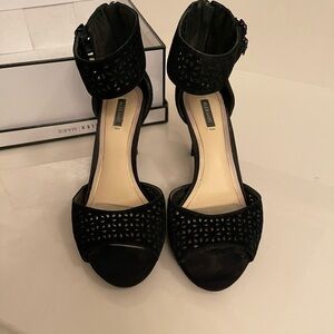 Alex Marie Brecklyn Heels